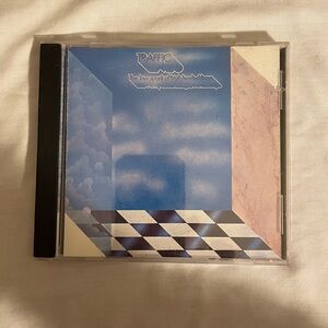 Traffic cd the low spark of high heeled boys